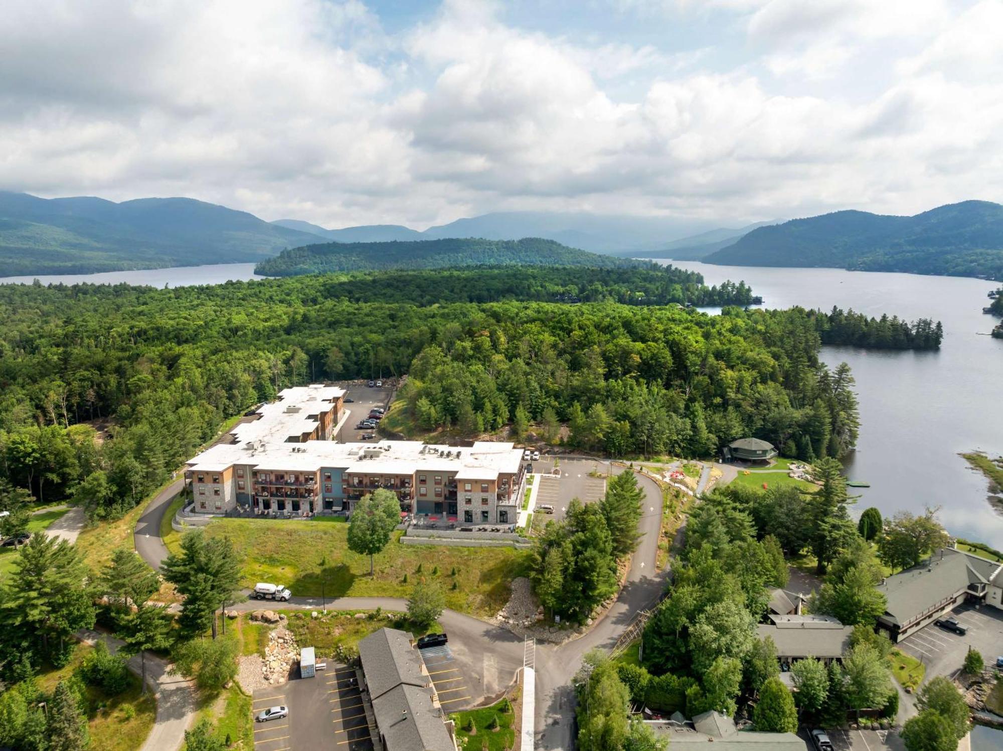 Cambria Hotel Lake Placid - Lakeside Resort Εξωτερικό φωτογραφία
