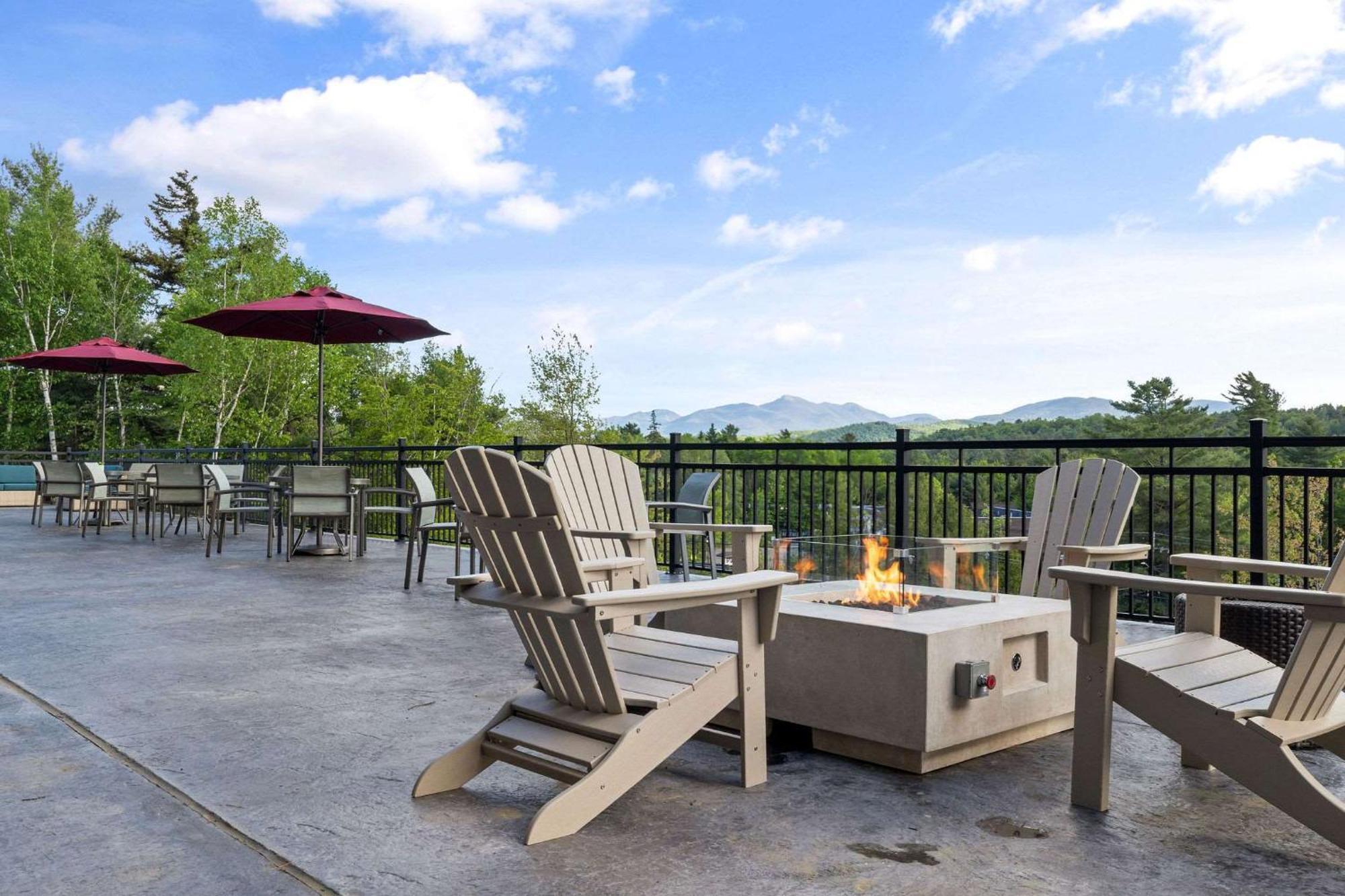 Cambria Hotel Lake Placid - Lakeside Resort Εξωτερικό φωτογραφία