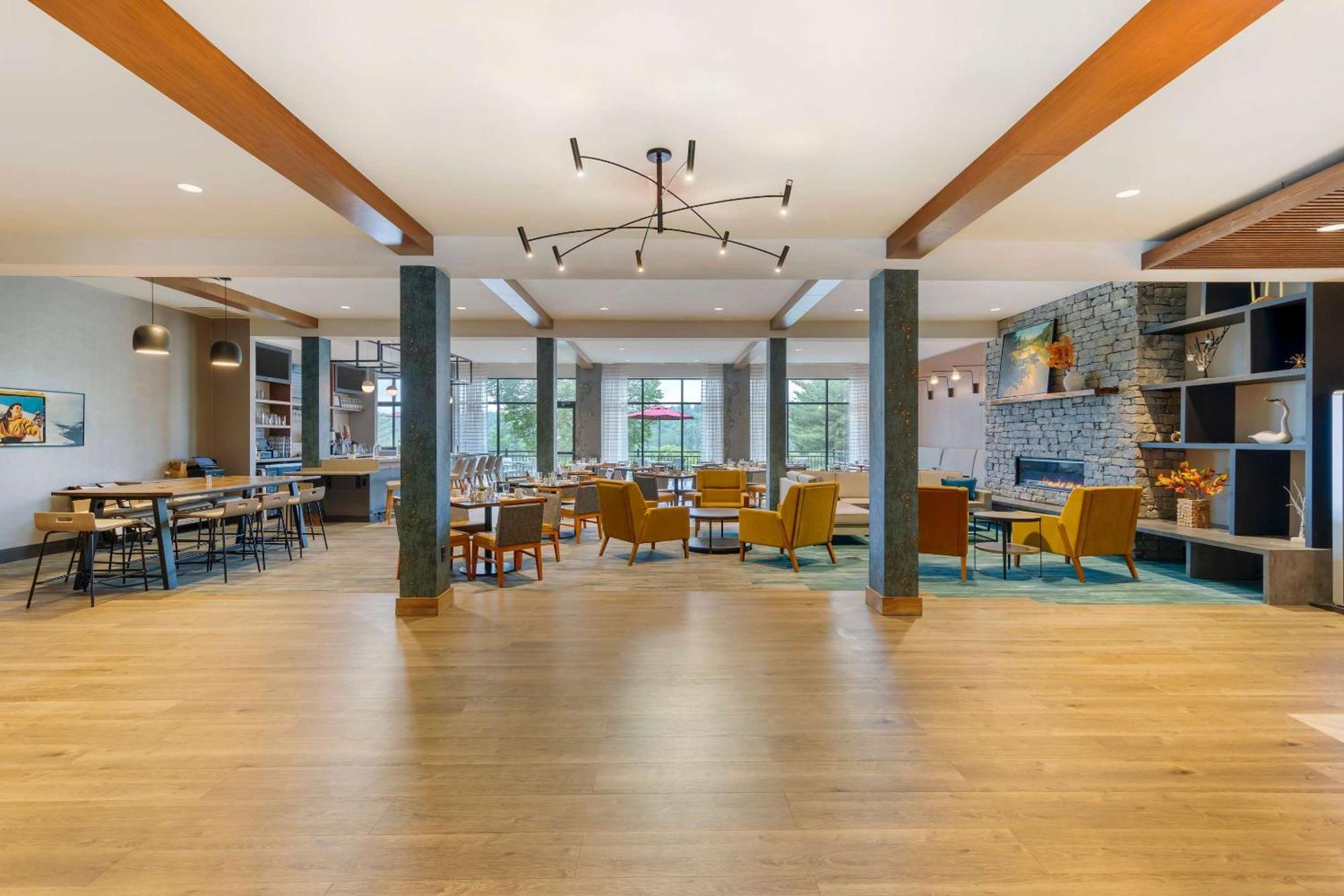 Cambria Hotel Lake Placid - Lakeside Resort Εξωτερικό φωτογραφία