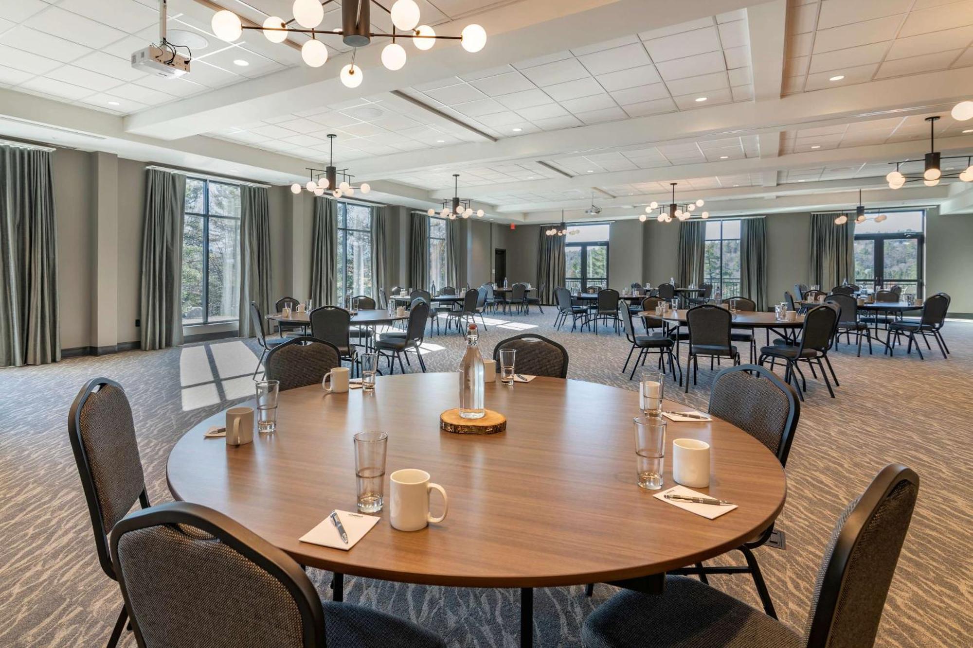 Cambria Hotel Lake Placid - Lakeside Resort Εξωτερικό φωτογραφία