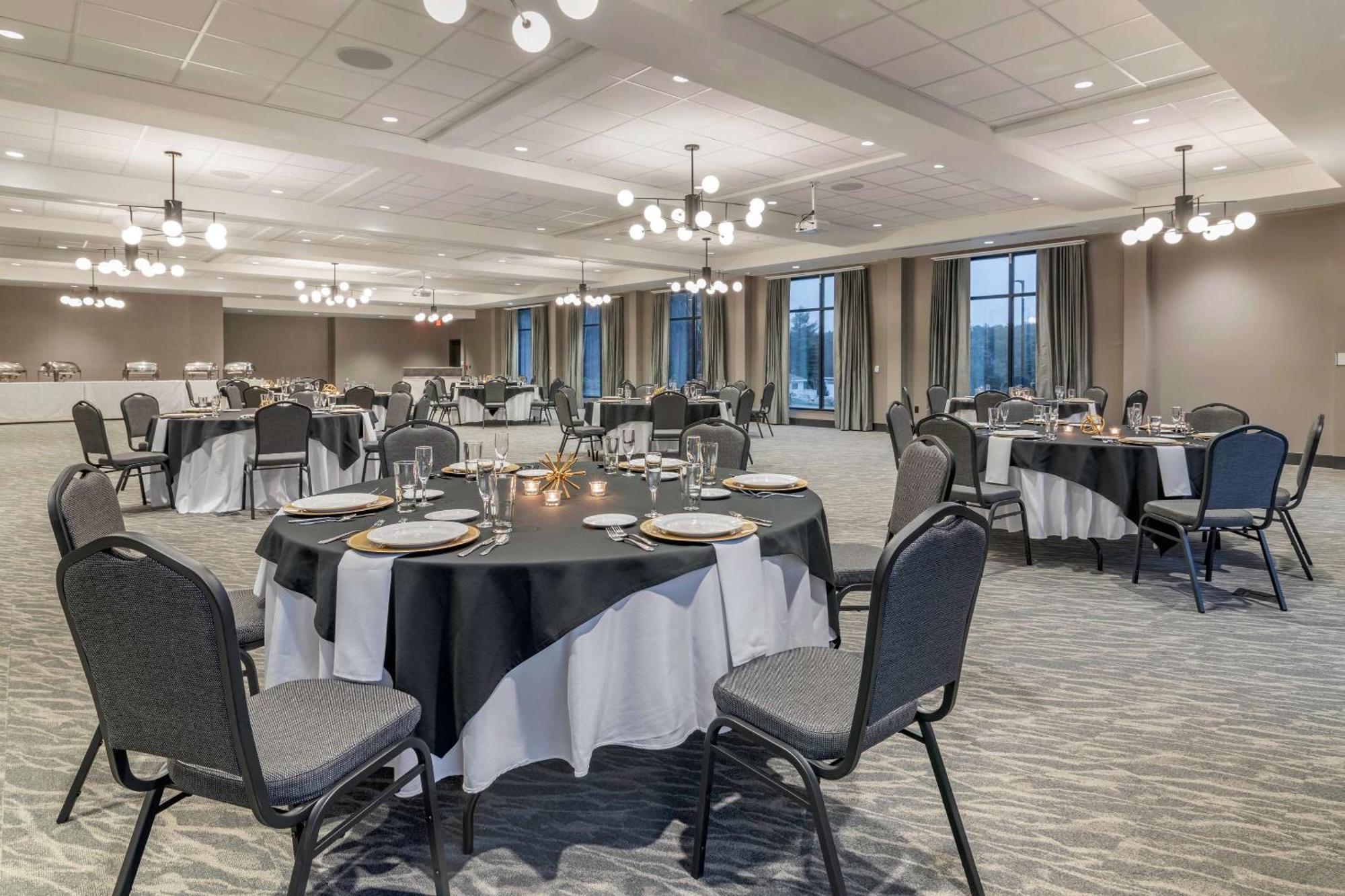 Cambria Hotel Lake Placid - Lakeside Resort Εξωτερικό φωτογραφία