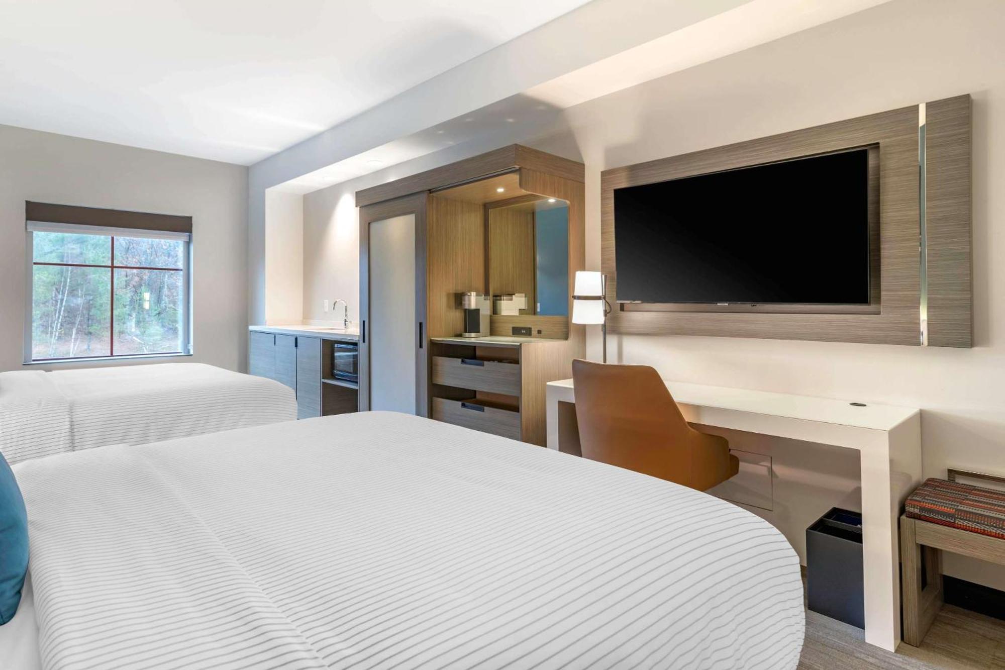 Cambria Hotel Lake Placid - Lakeside Resort Εξωτερικό φωτογραφία