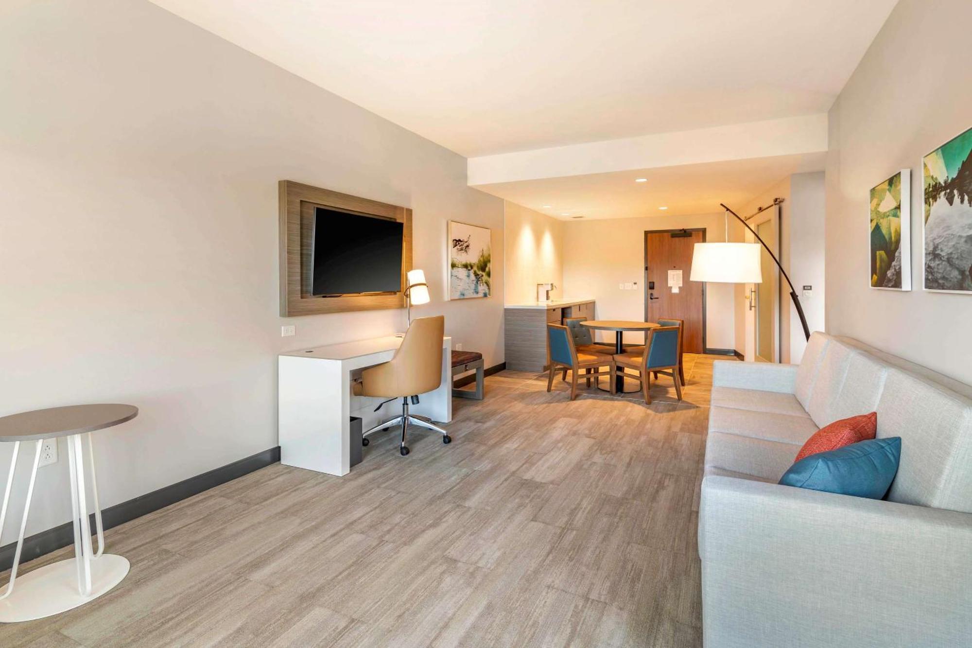 Cambria Hotel Lake Placid - Lakeside Resort Εξωτερικό φωτογραφία