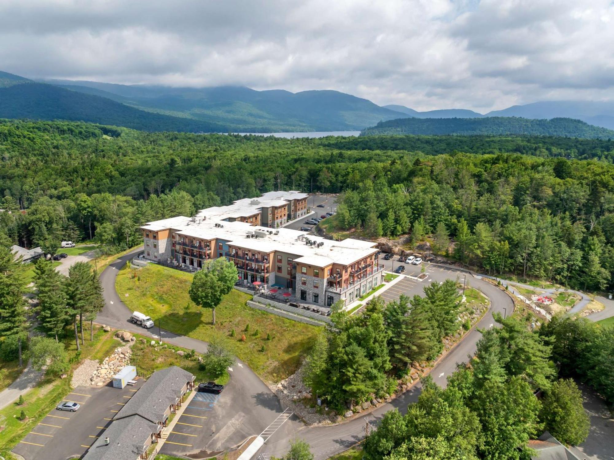 Cambria Hotel Lake Placid - Lakeside Resort Εξωτερικό φωτογραφία
