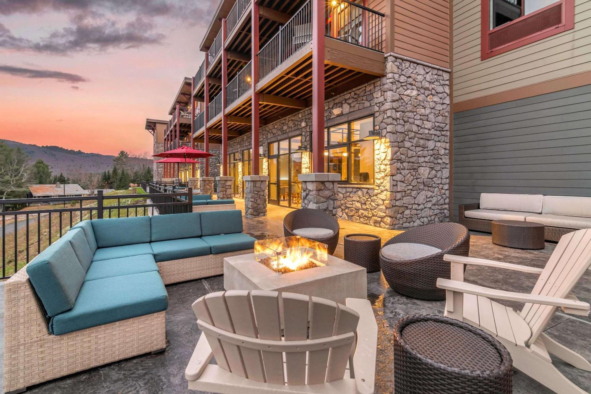 Cambria Hotel Lake Placid - Lakeside Resort Εξωτερικό φωτογραφία