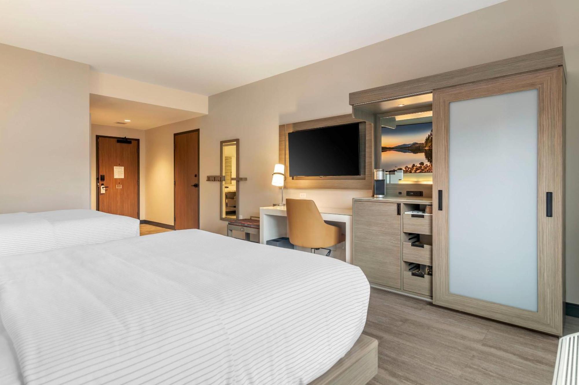 Cambria Hotel Lake Placid - Lakeside Resort Εξωτερικό φωτογραφία