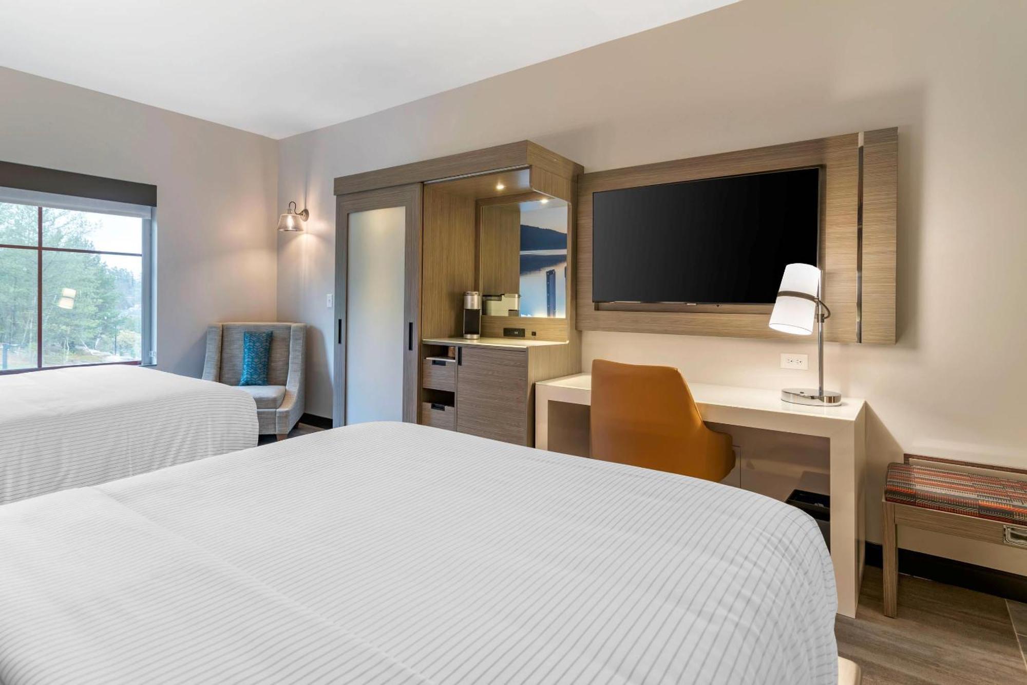 Cambria Hotel Lake Placid - Lakeside Resort Εξωτερικό φωτογραφία